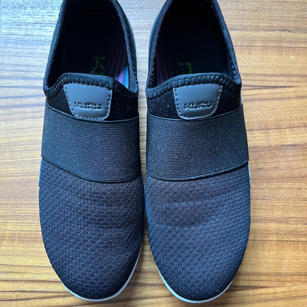 Kuru Ellie Slip On Sneakers - Black/Gray